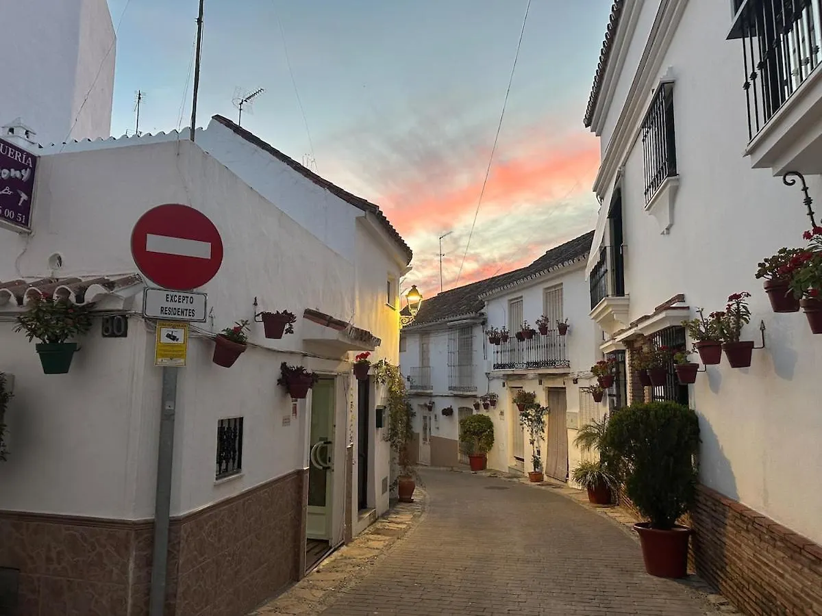 2 Bed Apartment Estepona Centre Next To The Beach! 0*,  스페인